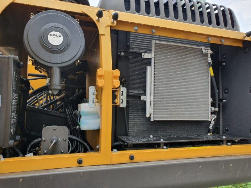 máy xúc đào e6210f-11