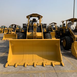 xúc lật chui hầm zl30e