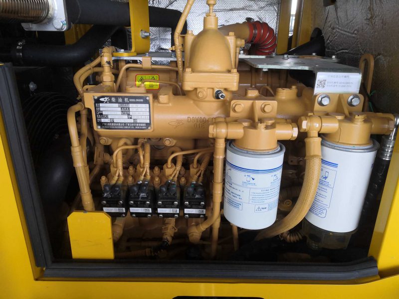 xúc lật chui hầm sdlg zl20e-11