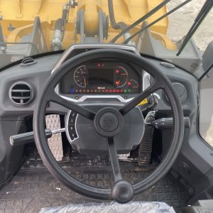 máy xúc lật l956h-10