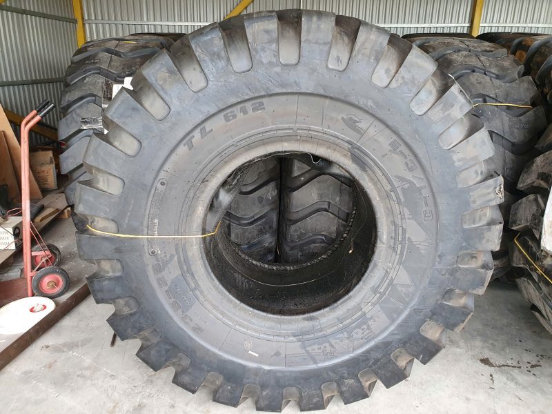 lốp 23.5-25 18pr-1